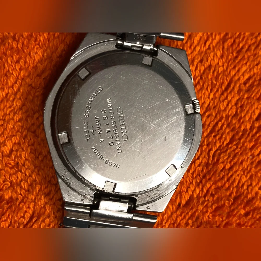 Rare Seiko VINTAGE MEN'S SEIKO WATCH, 17JEWEL 7009 8070 Blue dial day date - Picture 10 of 13